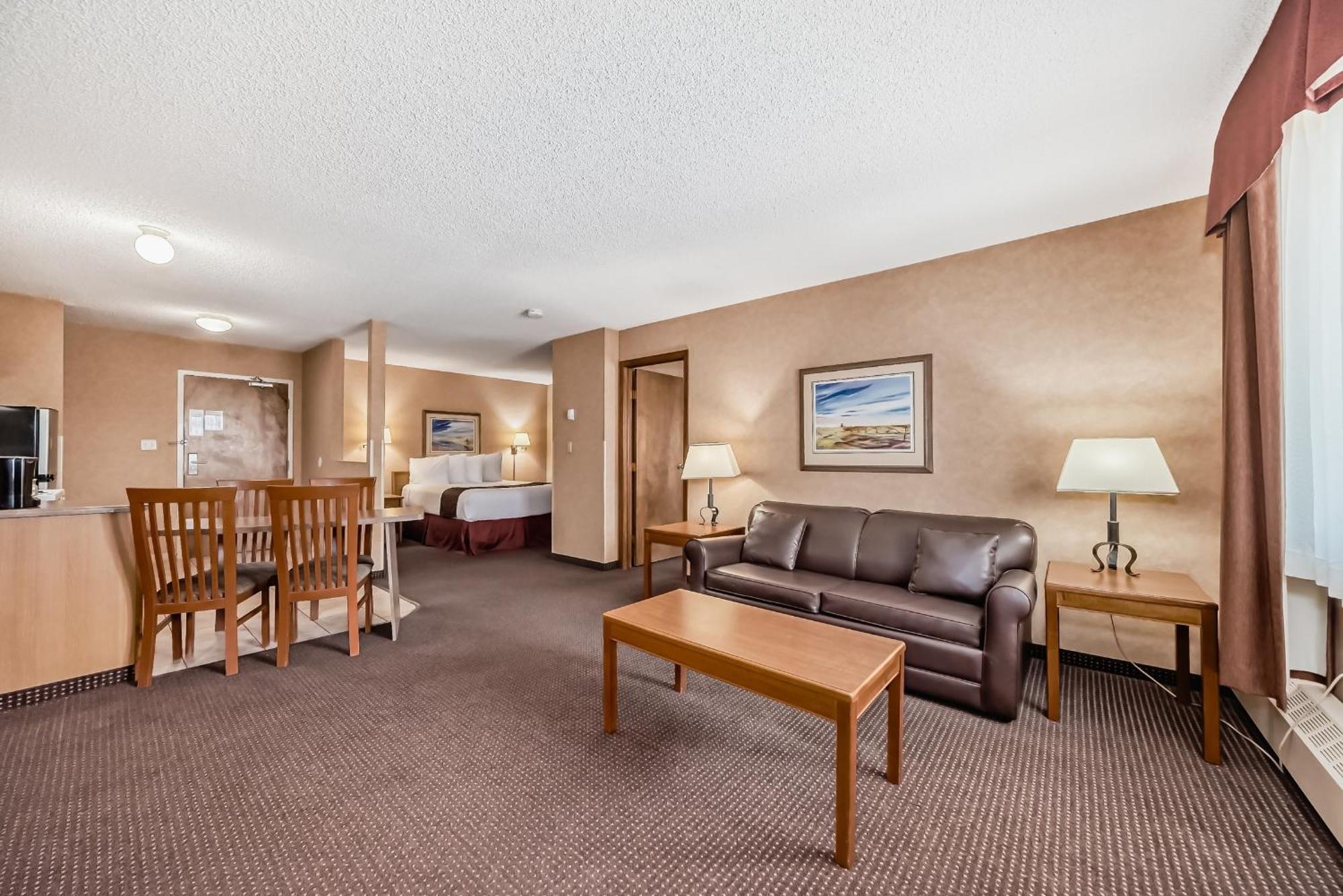 Stony Plain Inn & Suites Екстериор снимка
