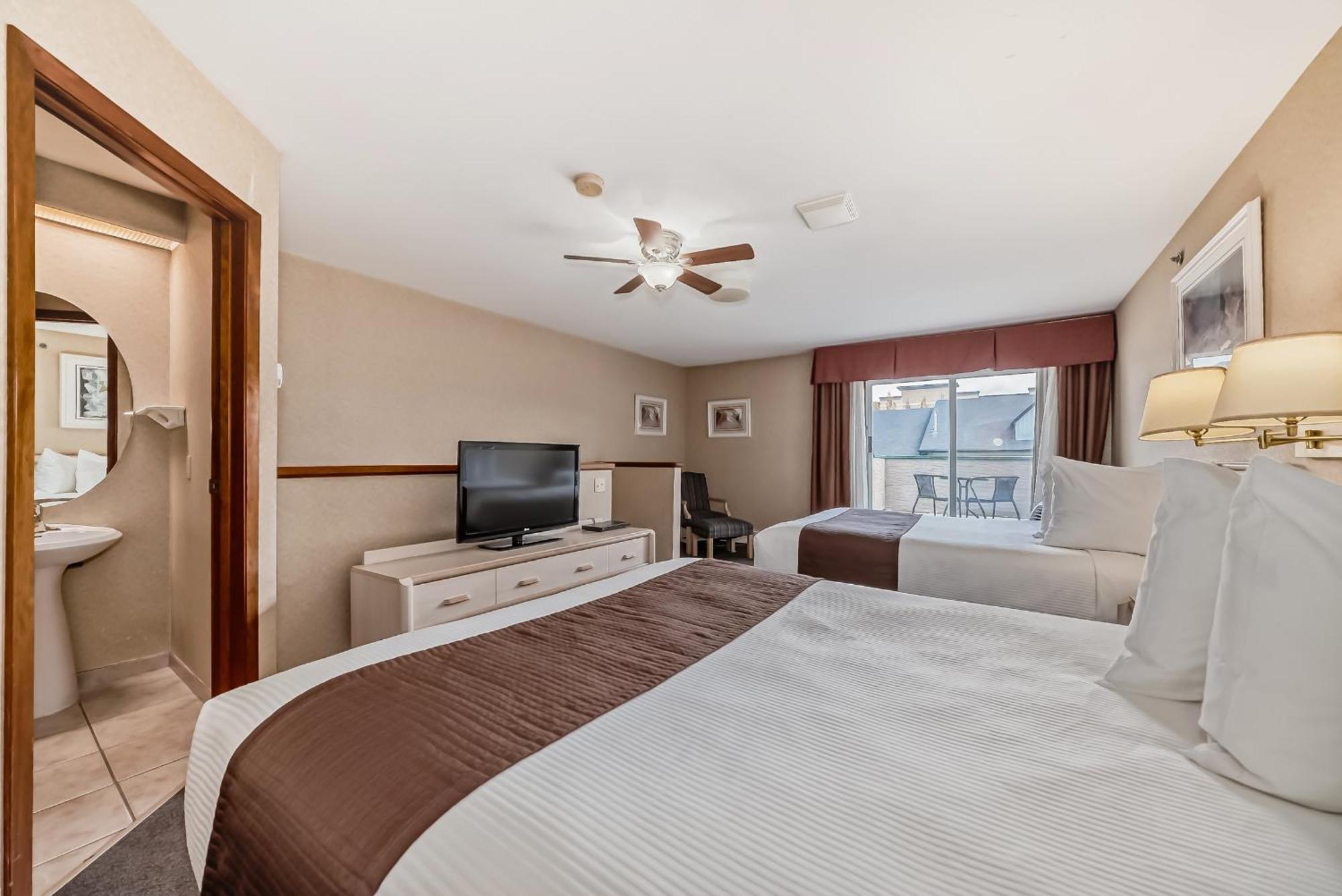 Stony Plain Inn & Suites Екстериор снимка
