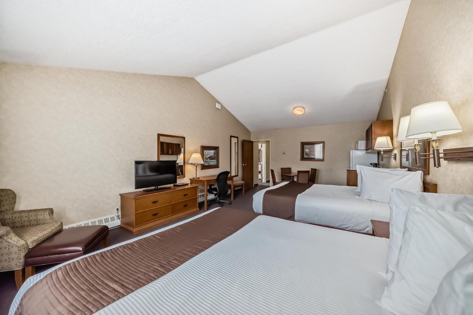Stony Plain Inn & Suites Екстериор снимка