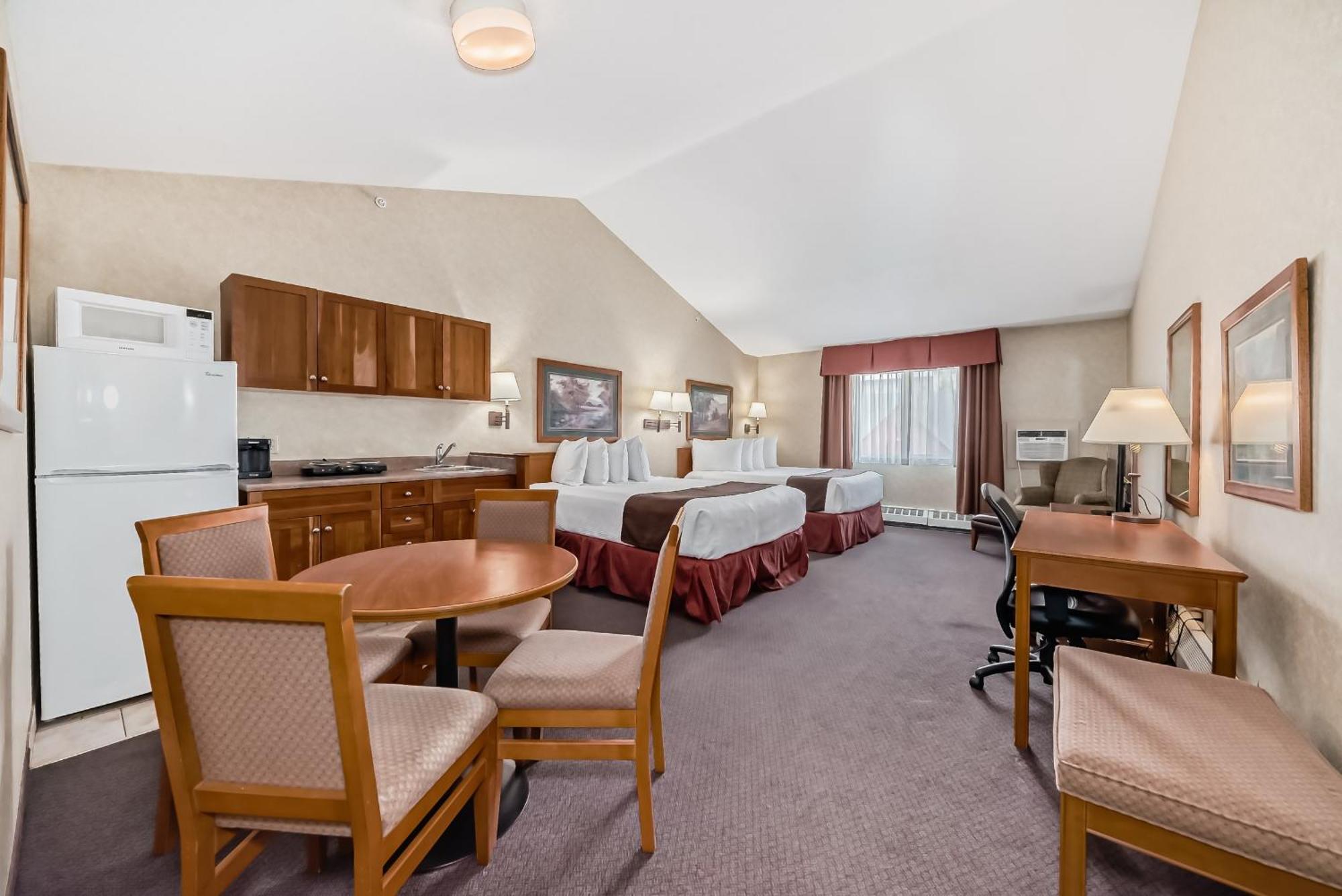 Stony Plain Inn & Suites Екстериор снимка