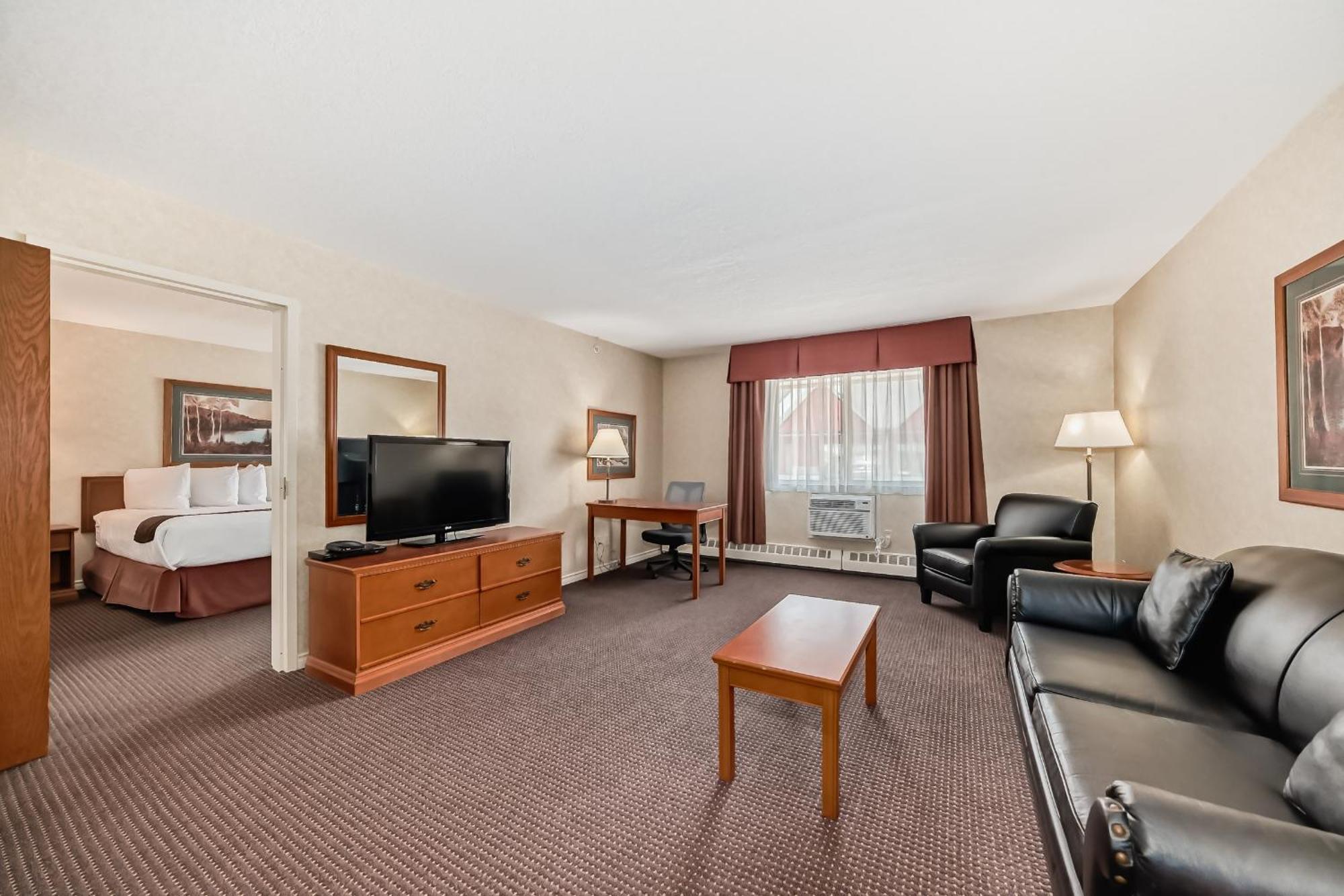 Stony Plain Inn & Suites Екстериор снимка